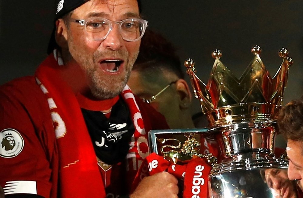 Jürgen Klopp et Hansi Flick étaient à égalité de points. AFP