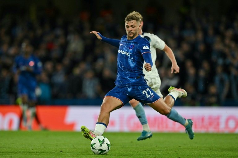 Dewsbury-Hall set for Everton medical as £29m deal nears completion