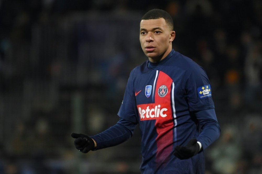 Kylian Mbappe has not yet informed Al Khelaifi of his decision.