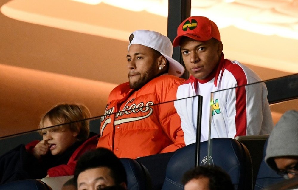 El PSG decide: cornada a Neymar, mimos a Mbappé. AFP