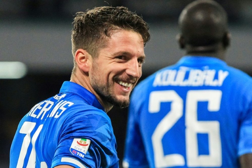 Dries Mertens é desejo do ataque de vários times, mas está perto de assinar com a Inter. AFP