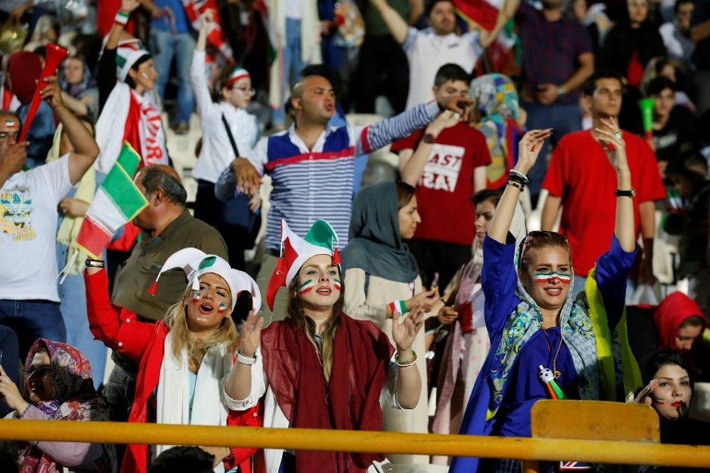 La FIFA controlará que las mujeres pueden entrar a los estadios en Irán. AFP