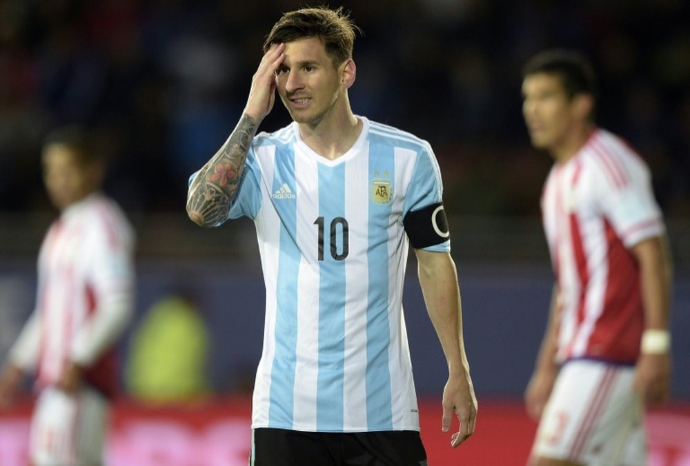 Messi ha recomendado a un compatriota para la delantera del Barcelona. AFP