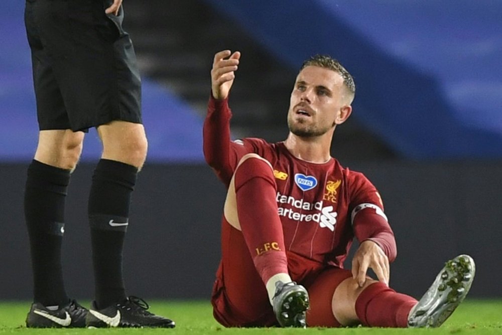 Liverpool confirma lesão de Henderson. AFP
