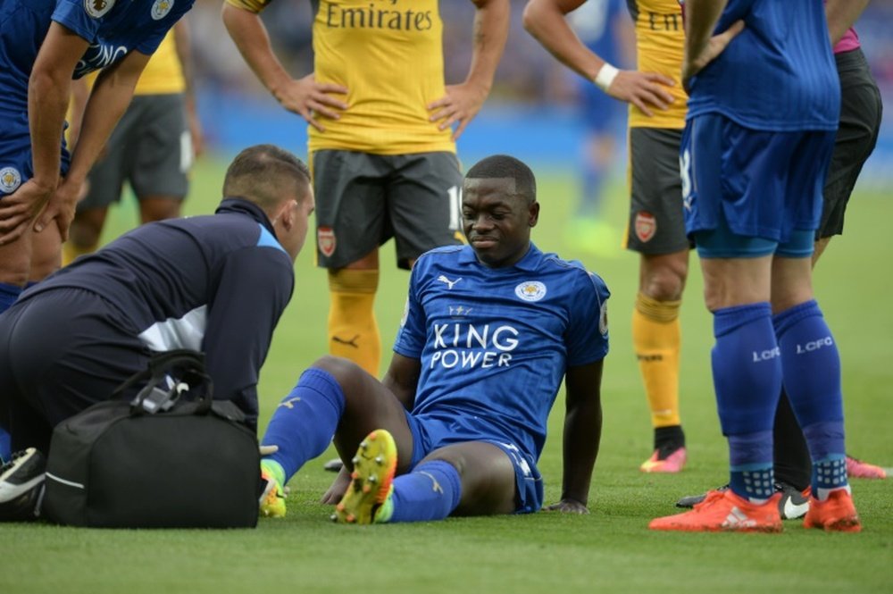 Mendy in the moment he suffered his injury. AFP