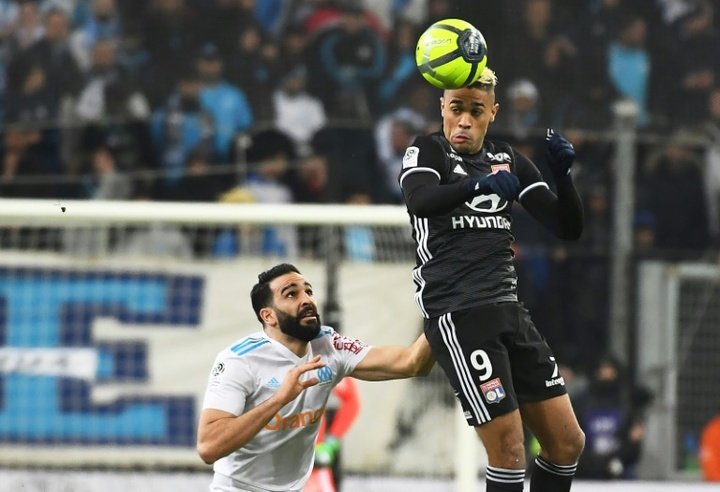 Depay strikes late to claim Lyon a dramatic win over Marseille