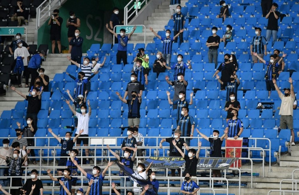 El fútbol lucha por sobrevivir a la crisis del coronavirus. AFP/Archivo