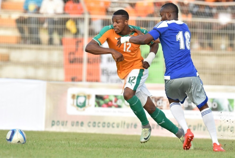 Ivory Coasts Jonathan Kodja (L), pictured on September 3, 2016, scored via a bicycle kick after 35 minutes for the Ivorians, before a sell-out 25,000 crowd in Bouake