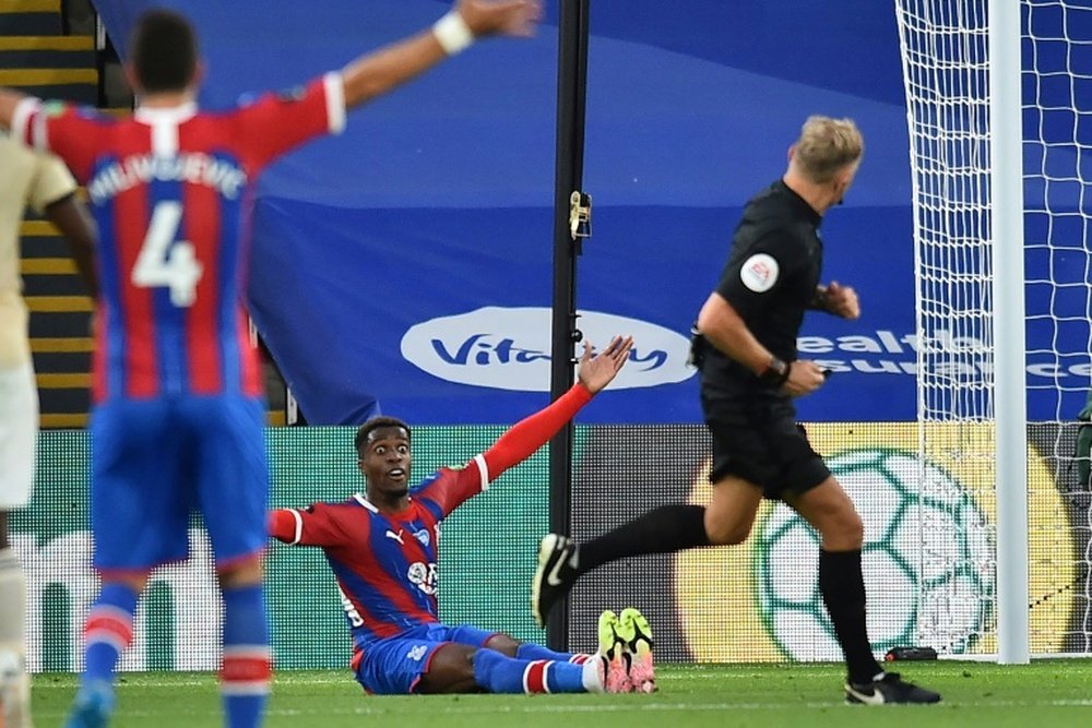 Le Milan observe Zaha, Eze et Milivojevic. AFP