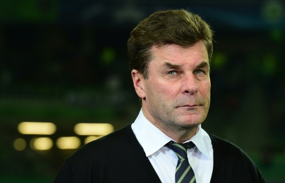 Dieter Hecking cracked the whip on Sunday with Wolfsburg in Bundesliga free-fall since knocking Manchester United out of Europe