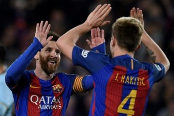 Rakitic se sorprendió de la salida de Messi del Barça. AFP