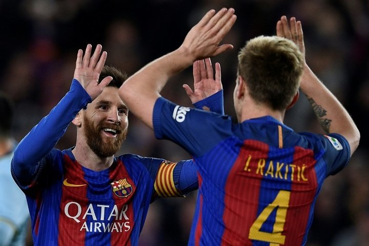 Rakitic se sorprendió de la salida de Messi del Barça. AFP