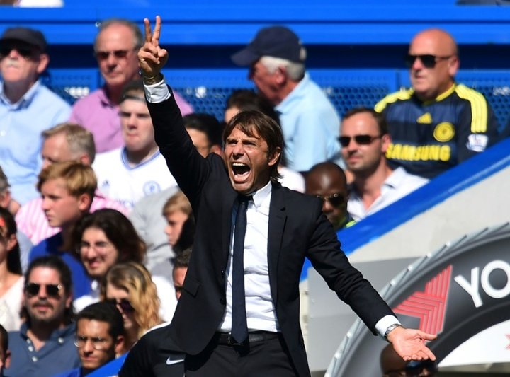 Conte: Third consecutive red card against Arsenal 'very strange'