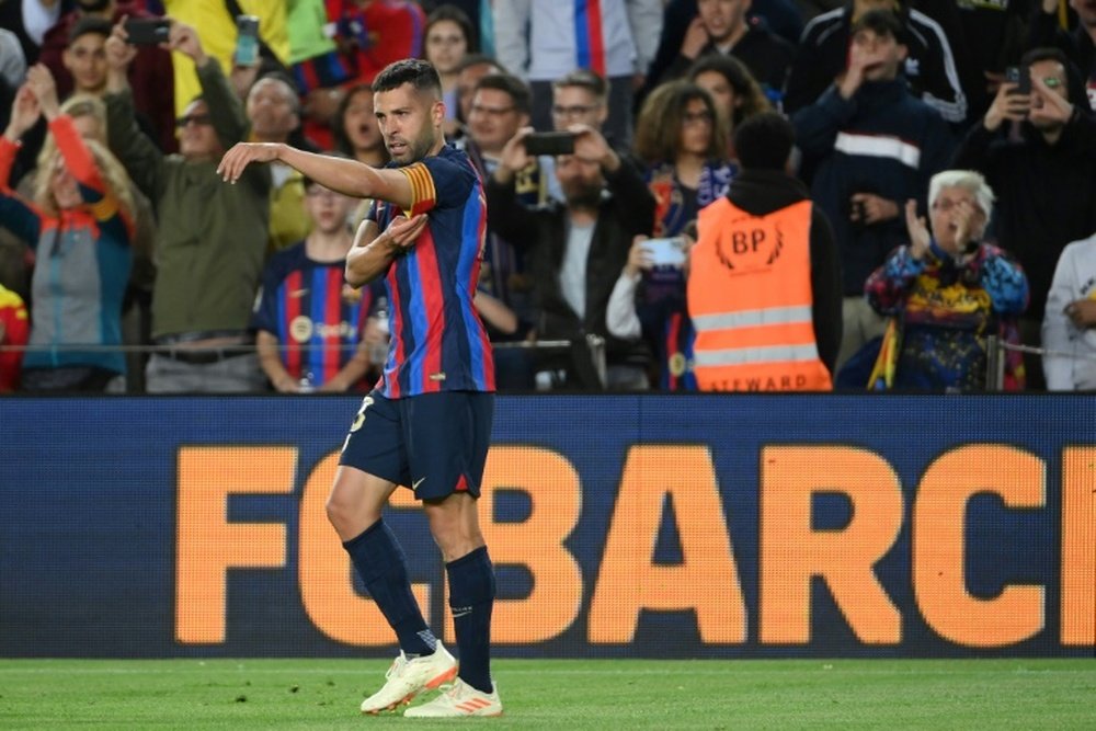 Tras 11 temporadas en el primer equipo, Alba comunicó que no seguirá en el Barça. AFP