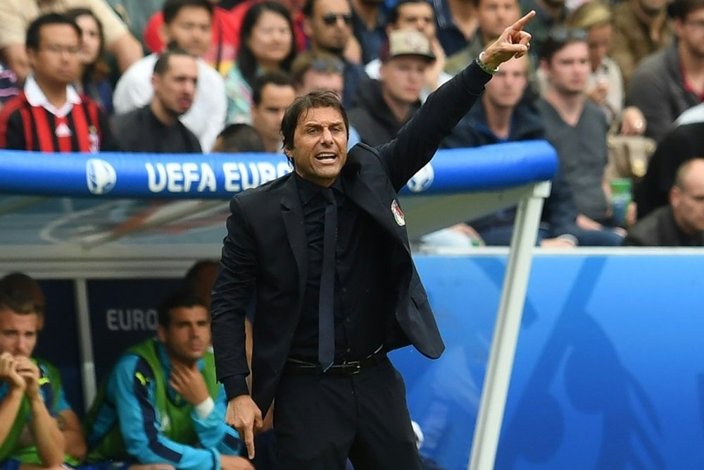 Italy coach Antonio Conte pictured during the Euro 2016 round of 16 match against Spain. BeSoccer