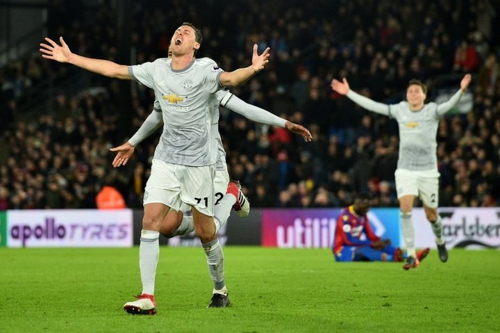 Stunning United comeback sinks Palace