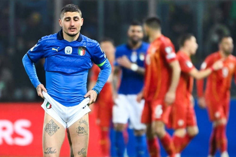 Aficionados suizos trolearon a Italia. AFP