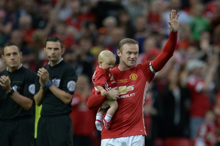 Manchester United y Everton rindieron un bonito homenaje a Wayne Rooney. AFP