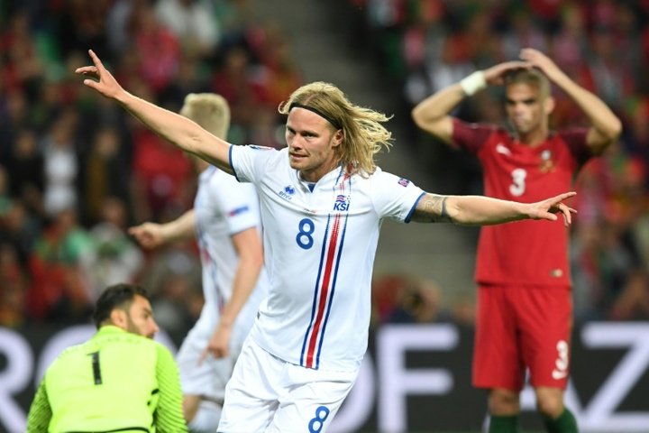 Gritty minnows Iceland hold Ronaldo's Portugal in Euro 2016