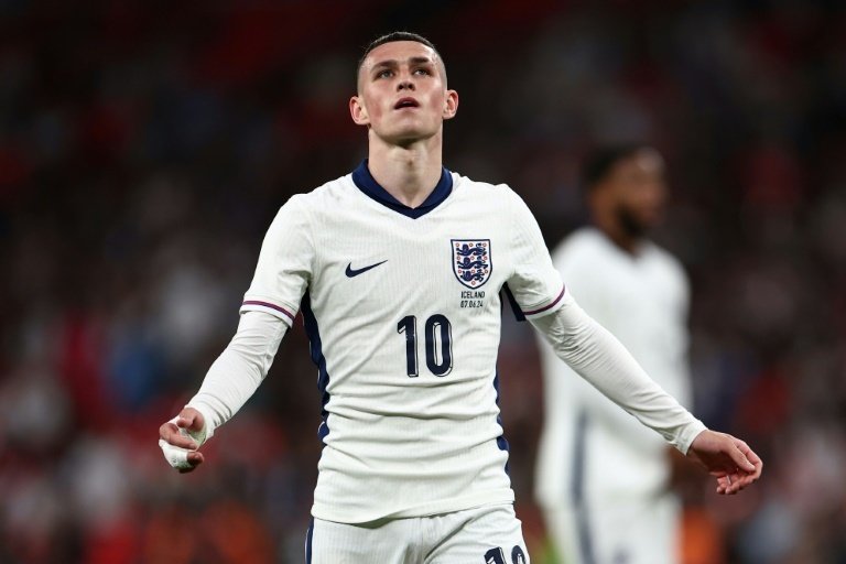 Phil Foden abandonó la concentración por un asunto familiar urgente. AFP