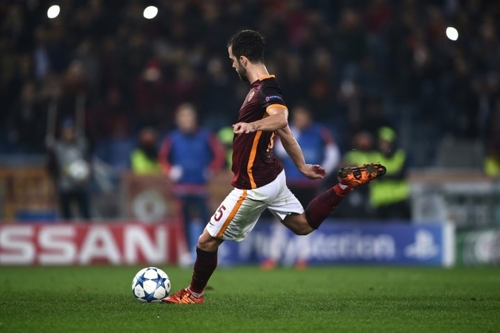 Pjanic penalty saves Roma in Bayer win