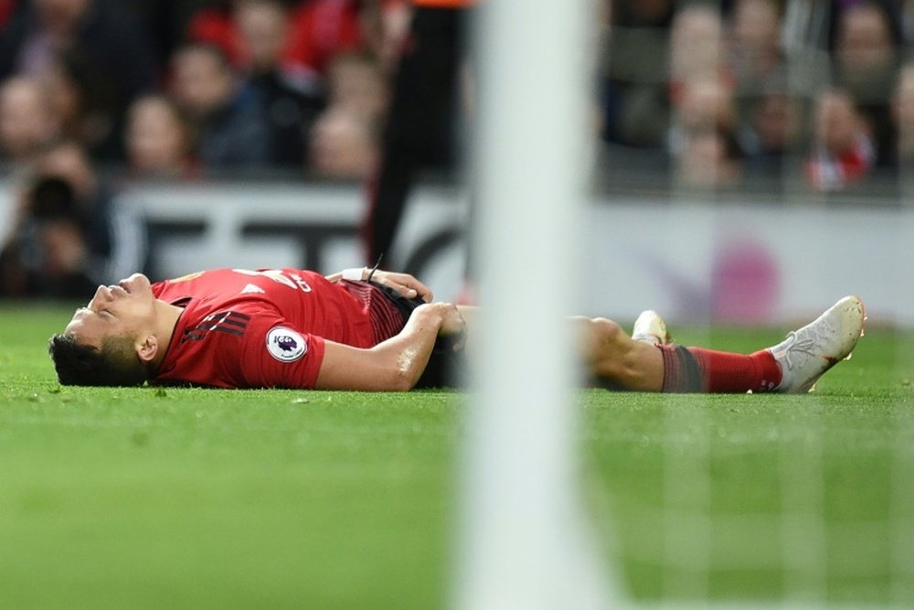 Alexis Sánchez culpa técnico por fracasso no Manchester United. AFP
