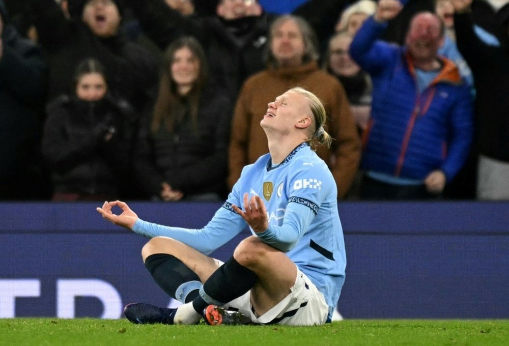 O ex-atacante do Manchester City, Sergio Agüero, elogiou Erling Haaland. AFP
