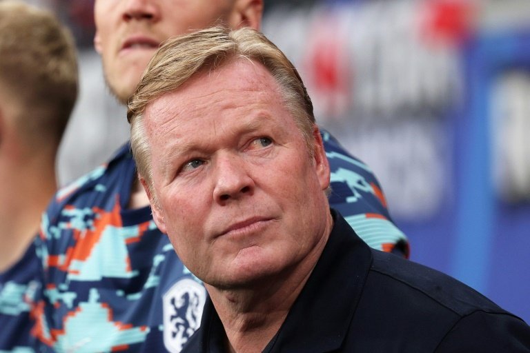 Koeman criticó la marcha de Bergwijn a Arabia Saudí. AFP