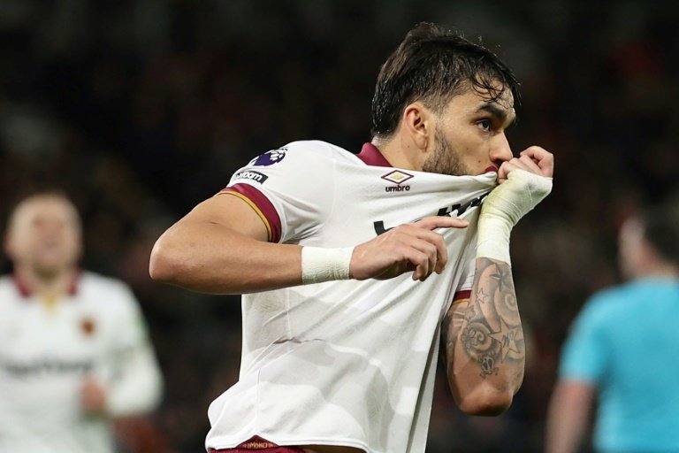 La Justicia inglesa se ha retirado a deliberar tras cerca de tres meses de juicio a Lucas Paquetá. El centrocampista del West Ham podría ser sancionado de por vida, acusado de presuntamente forzar tarjetas amarillas para que otros ganaran dinero apostando por ello.