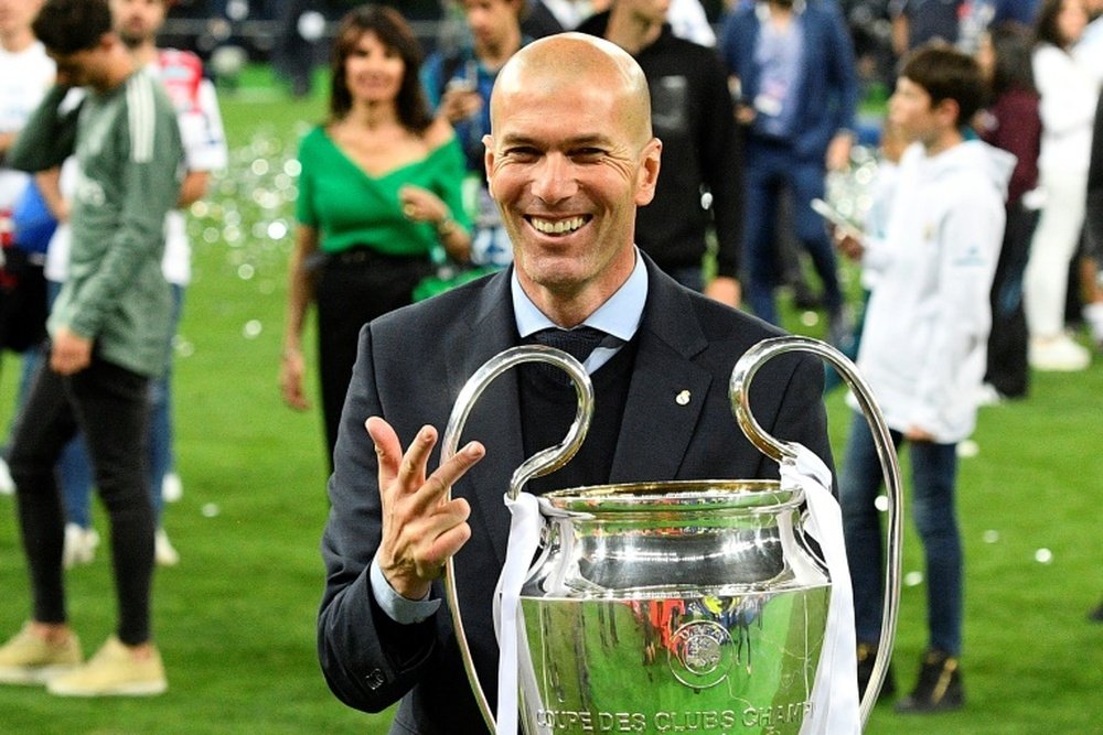 PSG are negotiating the arrival of Zinedine Zidane. AFP