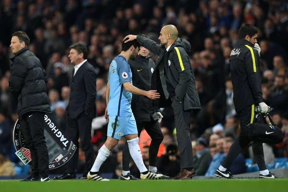 El jugador del Manchester City se cabreó con la actuación de Mateu Lahoz. AFP