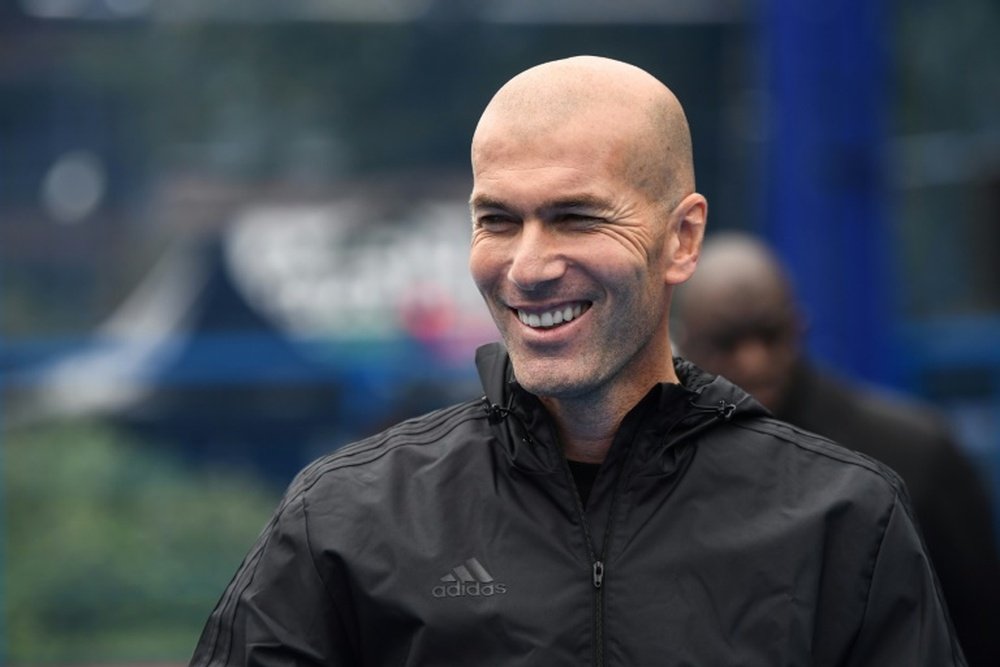 Zidane espera a chamada do United. AFP