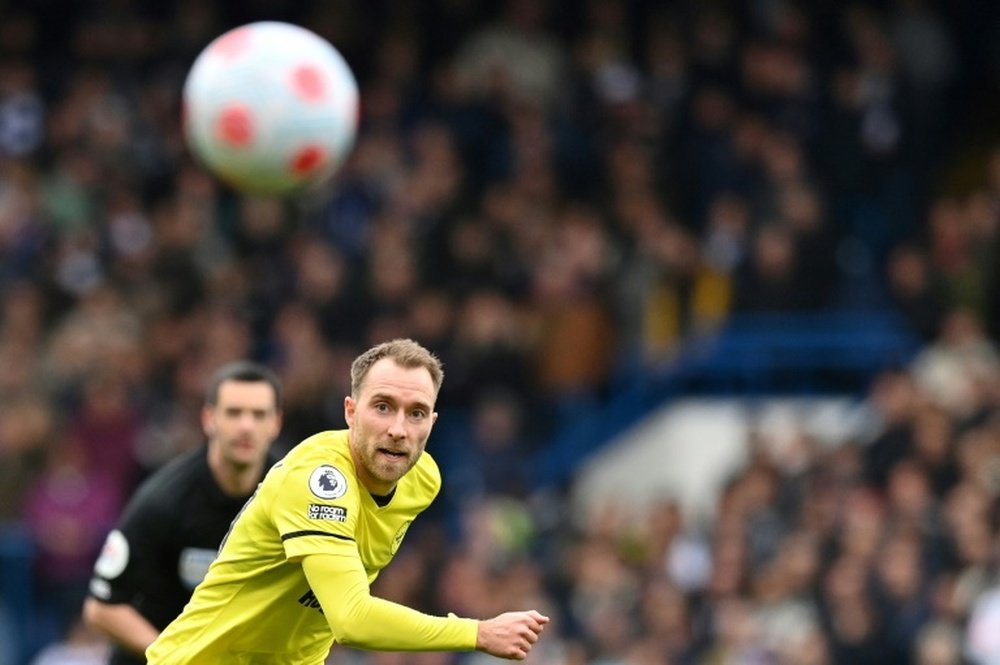 O retorno explosivo de Eriksen leva o Brentford para a segurança na Premier League.AFP