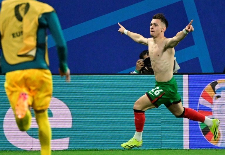 Brutte notizie per la Juve: Conceiçao subito ko