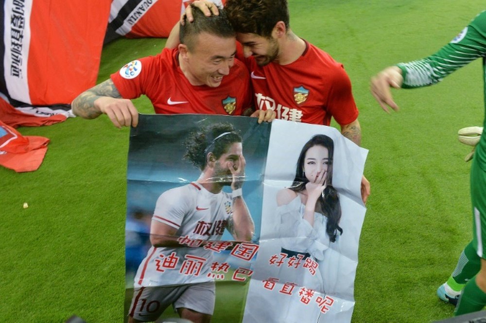 Pato showed his affection through a poster. AFP