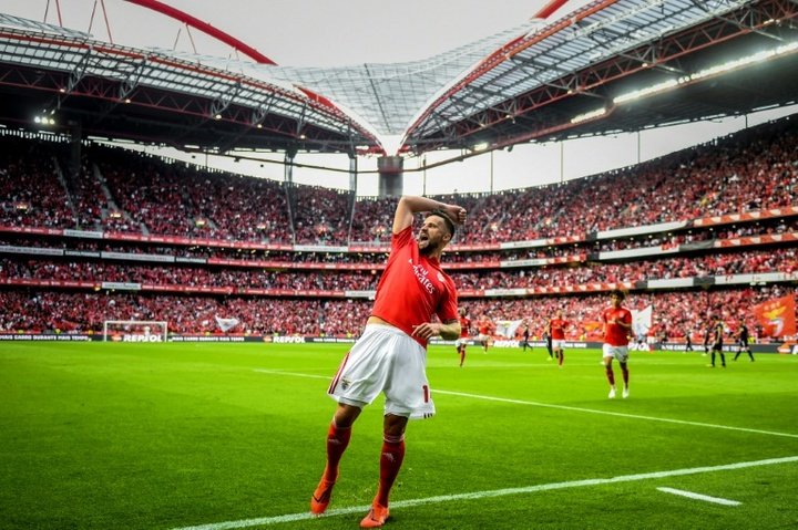Benfica y Alverca, de la mano