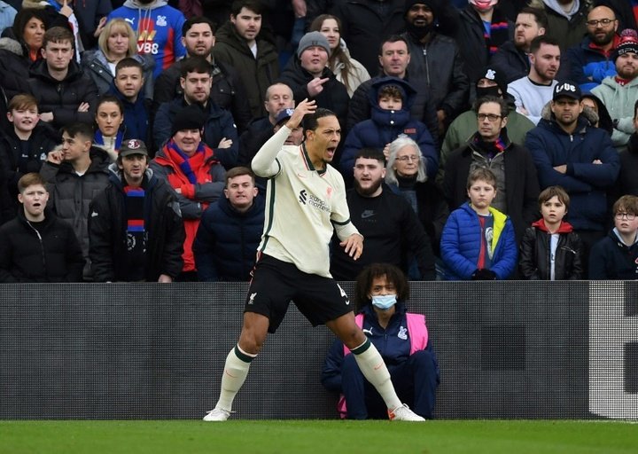 Liverpool vence na casa do Crystal Palace e se garante na vice-liderança