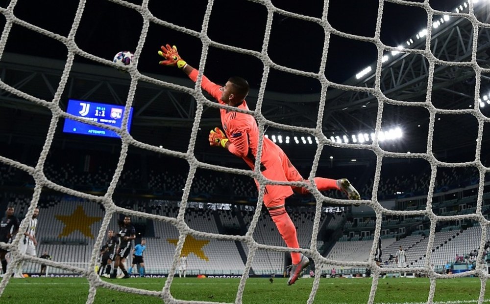 Juninho sent Anthony Lopes affecté par les critiques. AFP