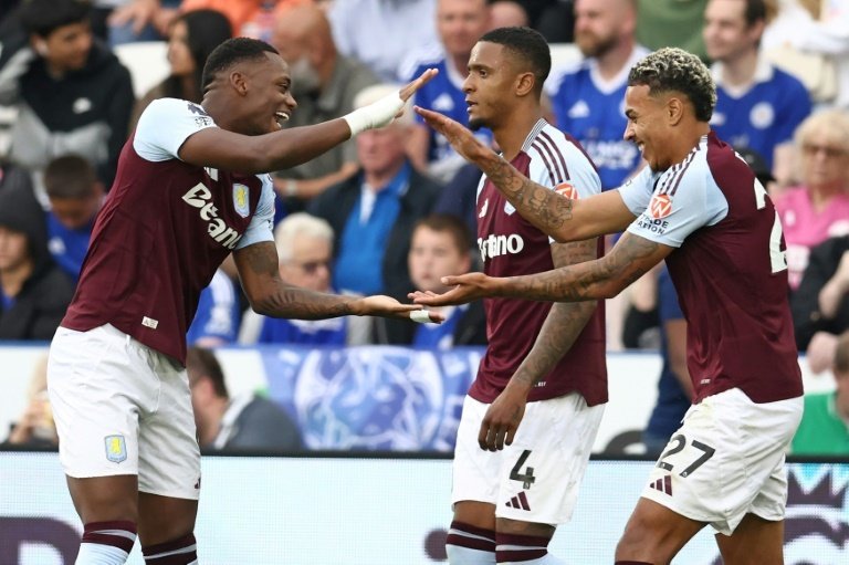 Jhon Duran (L) scored in Aston Villa's 2-1 win at Leicester. AFP