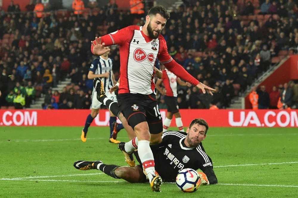 Ben Foster solo piensa en el Watford. AFP