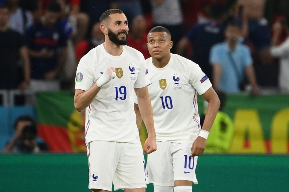 Benzema y Mbappé marcaron seis de los ocho goles frente a Kazajistán. Archivo/AFP
