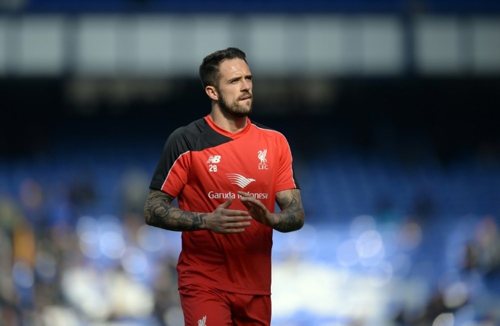 Liverpools striker Danny Ings warms up ahead of the English Premier League football match between Everton and Liverpool at Goodison Park in Liverpool, England on October 4, 2015