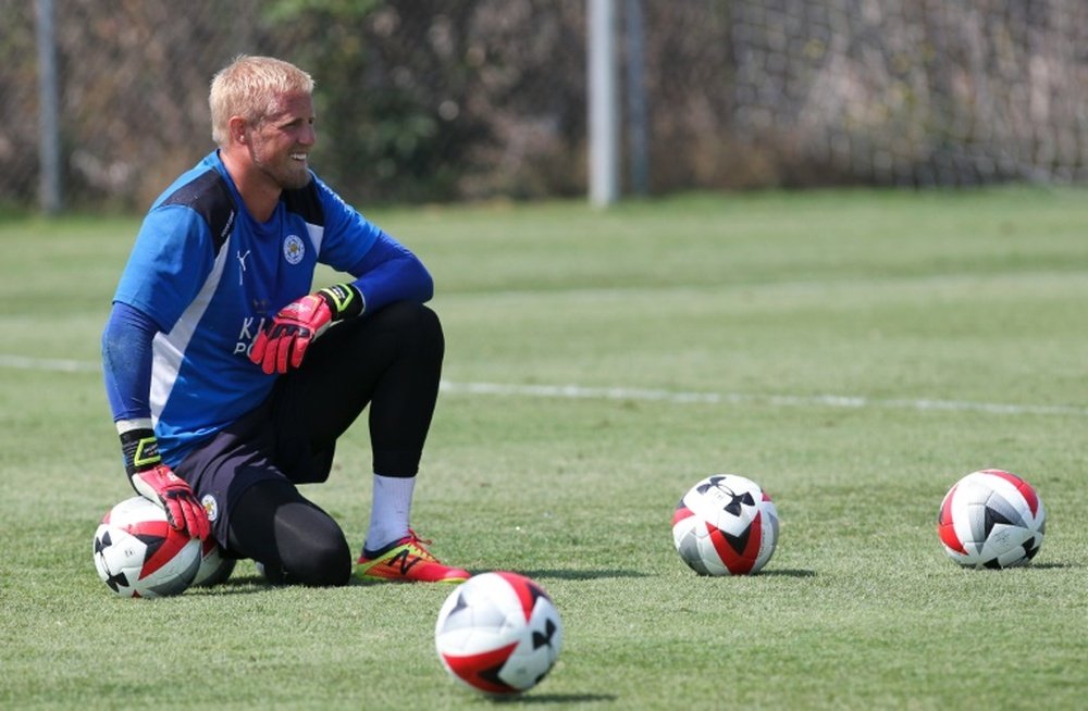 Leicester City goalkeeper Kasper Schmeichel, pictured on July 29, 2016, follows striker Jamie Vardy in signing a new contract with the club, which will keep him with the reigning Premier League champions for another five years
