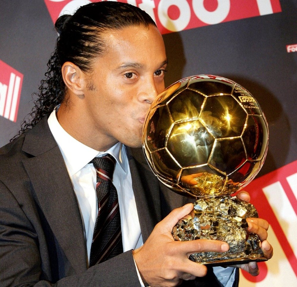 Joe Cole y el desconocido enfado de Ronaldinho en 2005: ¡destrozó una nevera! AFP