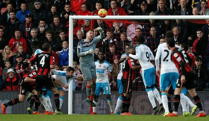 Elliot heroics at Bournemouth lift Newcastle out of drop zone