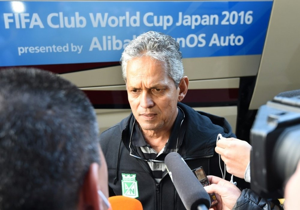 Head coach Reinaldo Rueda (C) of Colombian football club Atletico Nacional says the team will honour the memory of their striken rivals Chapecoense