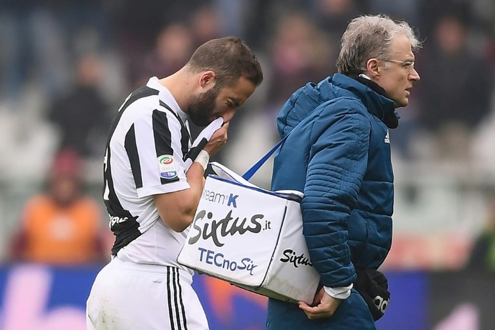 Higuain expected to be fit for Spurs clash. AFP