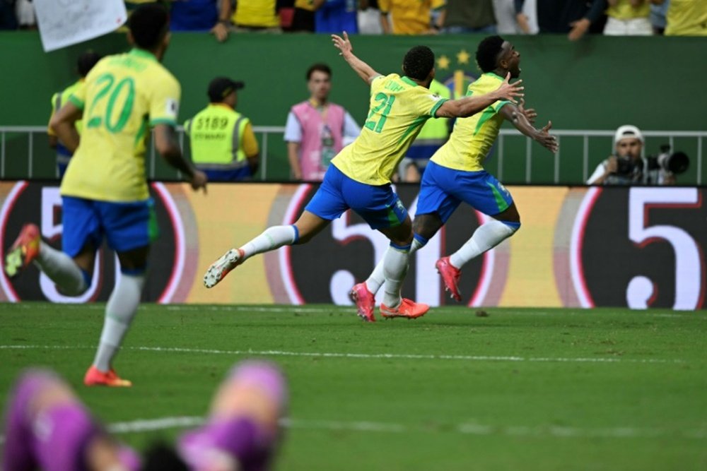 Le but de Vinicius en fin de match a permis au Brésil de s'imposer 2-1 face à la Colombie. AFP