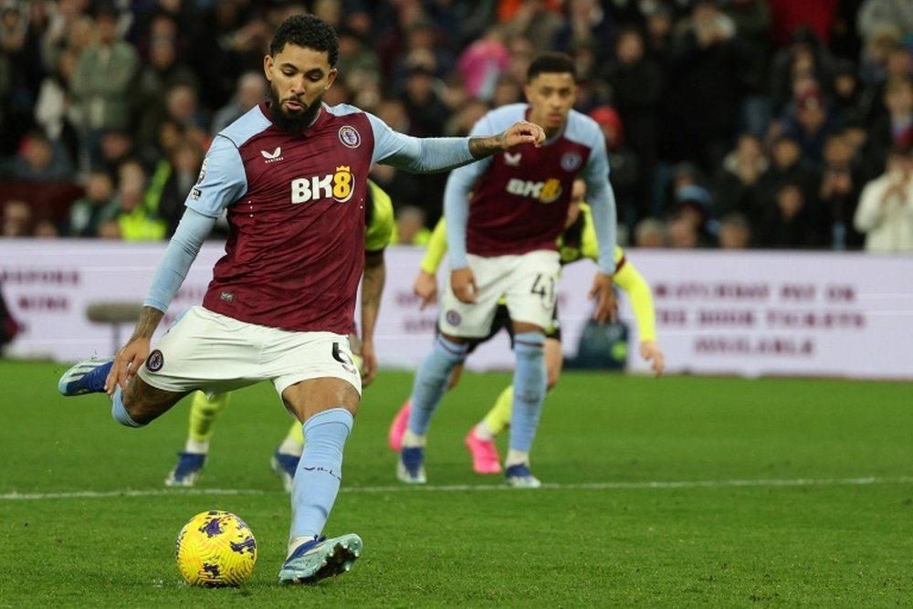 El Aston Villa es el colíder momentáneo de la Premier League. AFP