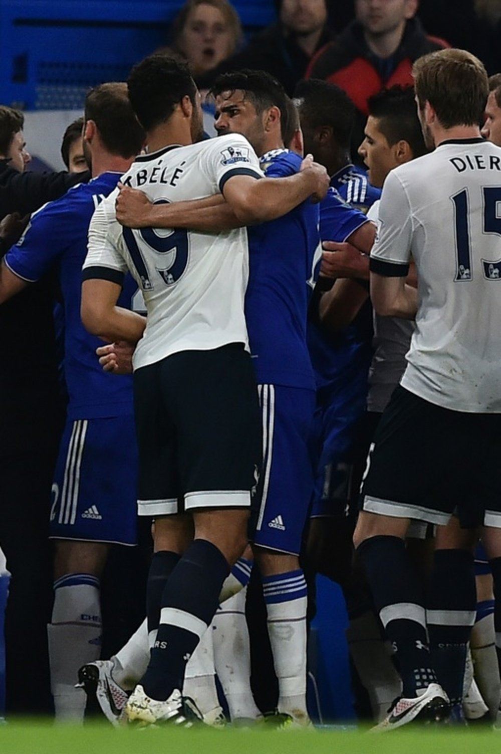Tottenham Hotspur midfielder Mousa Dembele clashed with Chelsea striker Diego Costa. BeSoccer